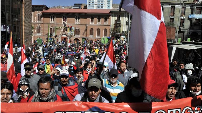 Read more about the article Bolivia Roadblocks: Protesters Cut Access to Potosi