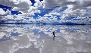 Read more about the article Discovering Uyuni Salt Flats