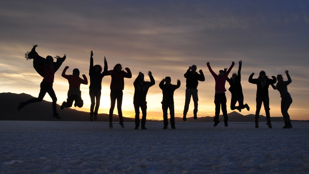 Read more about the article Discover Uyuni Salt Flats: A Place Like No Other