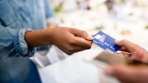 Read more about the article Tips for Managing your Money Abroad