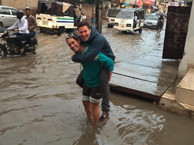 Making travel friends abroad: A friend helping out a friend