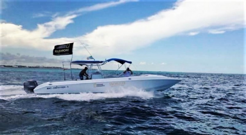 Boat ride to go on a Whale Shark adventure 