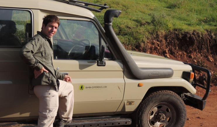 Neutral clothes are the always the best option on safari- what to do on safari 