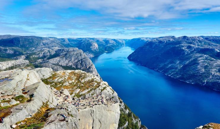 The stunning landscape of Norway- Happiest Places in the World