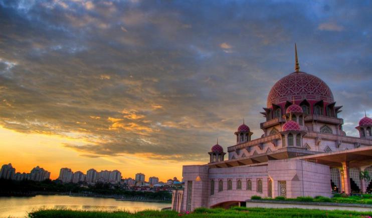 Read more about the article The Best Places For Sunsets In Malaysia