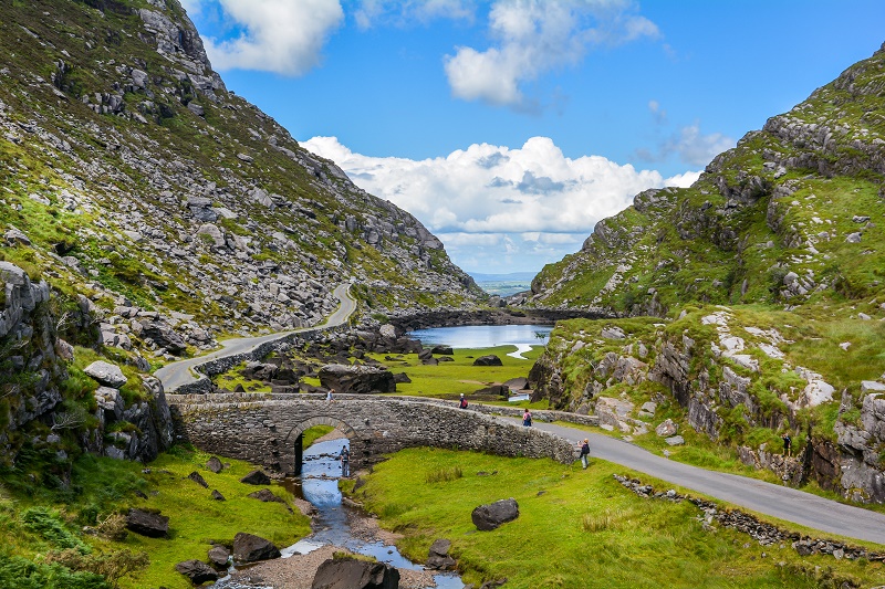 Read more about the article 6 Reasons Why You NEED to Visit Ireland in Your Lifetime