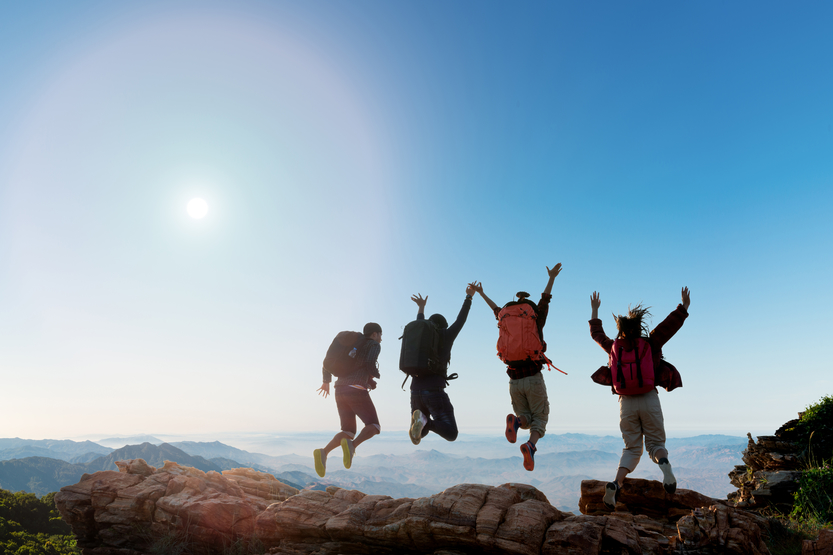 You are currently viewing Group Tour Vs Solo Travel: What’s Right For You?