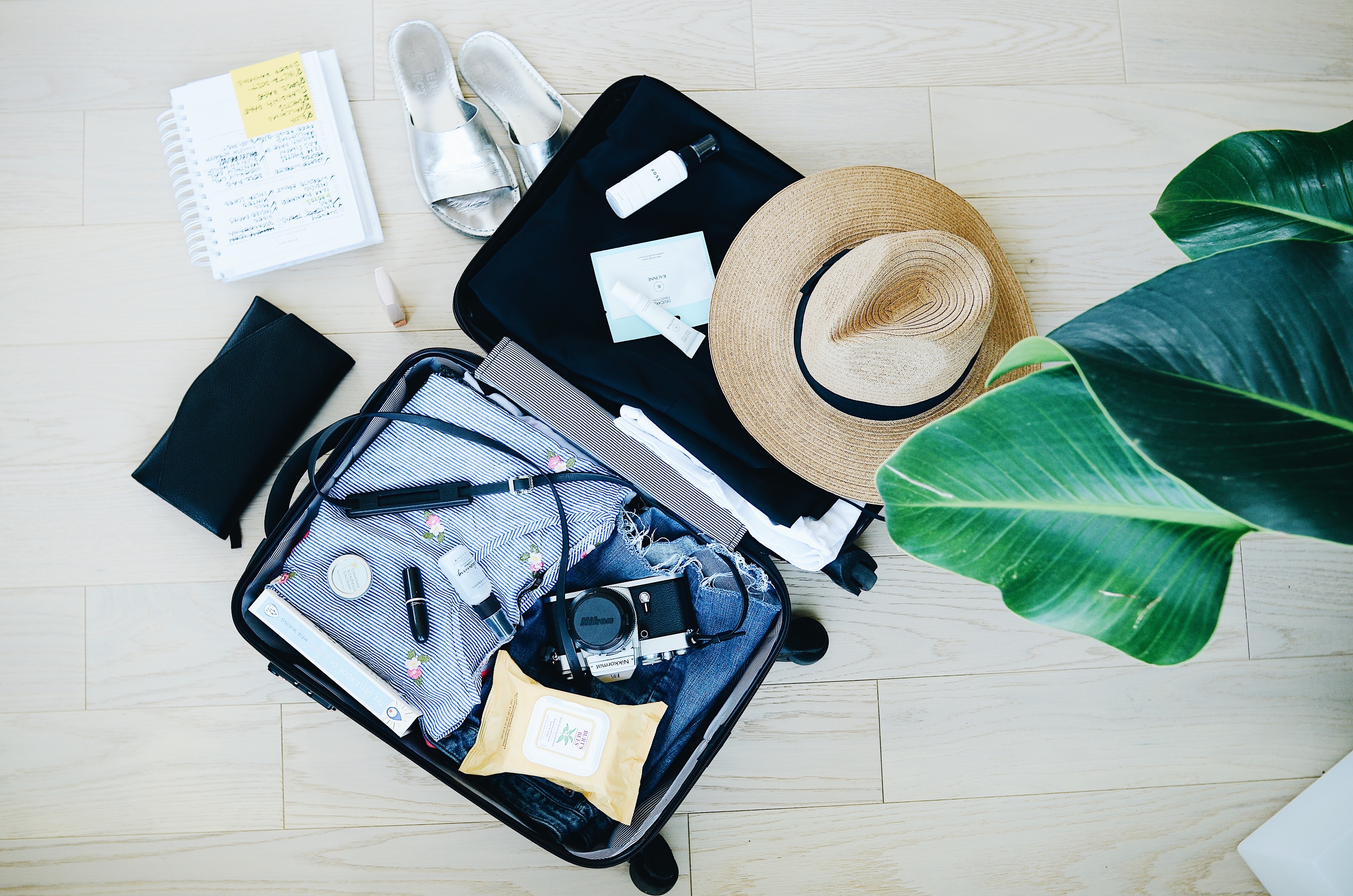 Read more about the article 7 Travel Essentials That Should Be In Everyone’s Suitcase