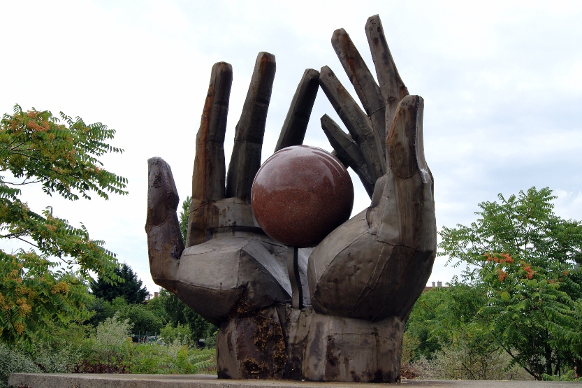 Read more about the article Memento Park and red tourism in Hungary
