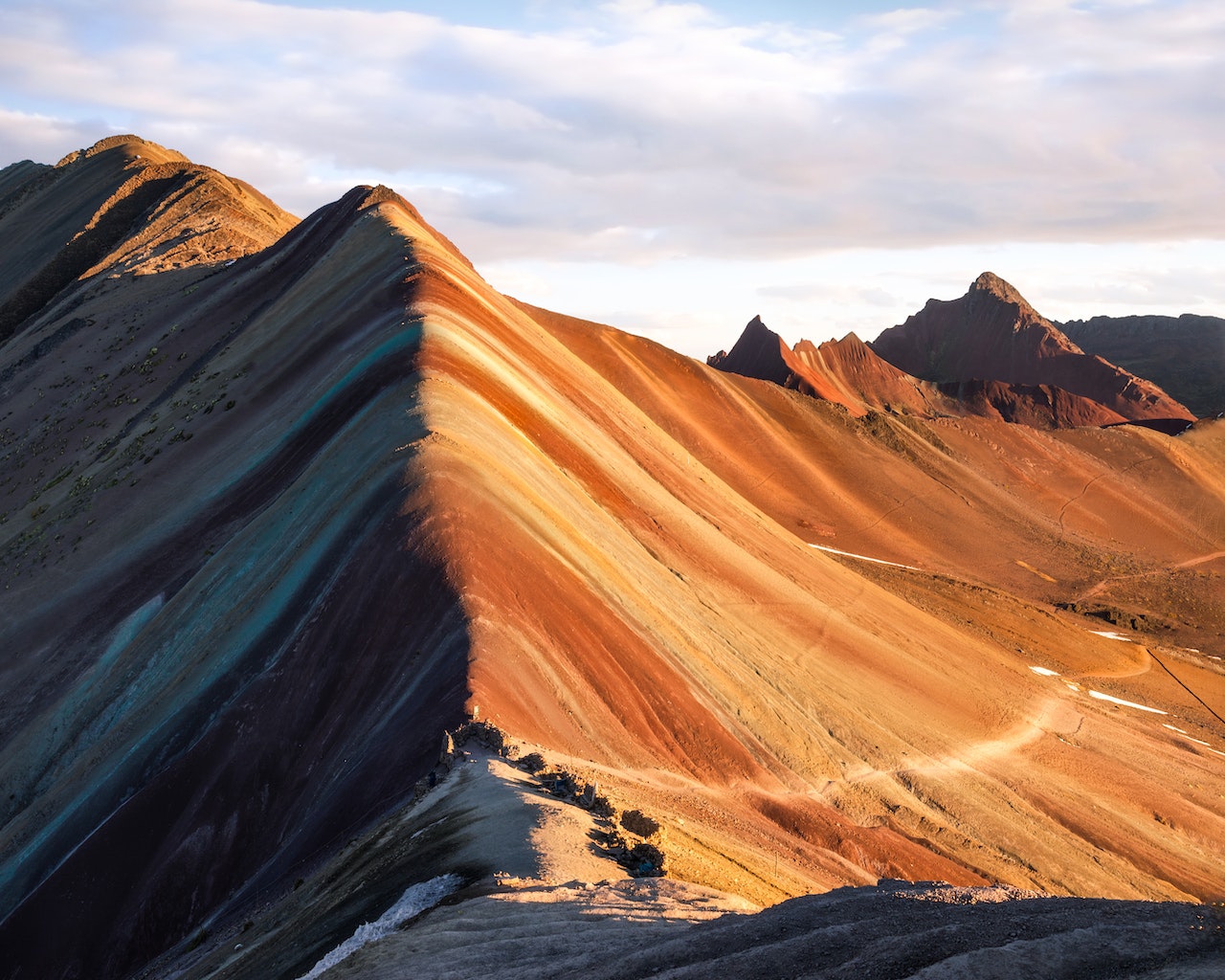 You are currently viewing Trekking to Rainbow Mountain: A Journey of Peru’s Vibrant Beauty