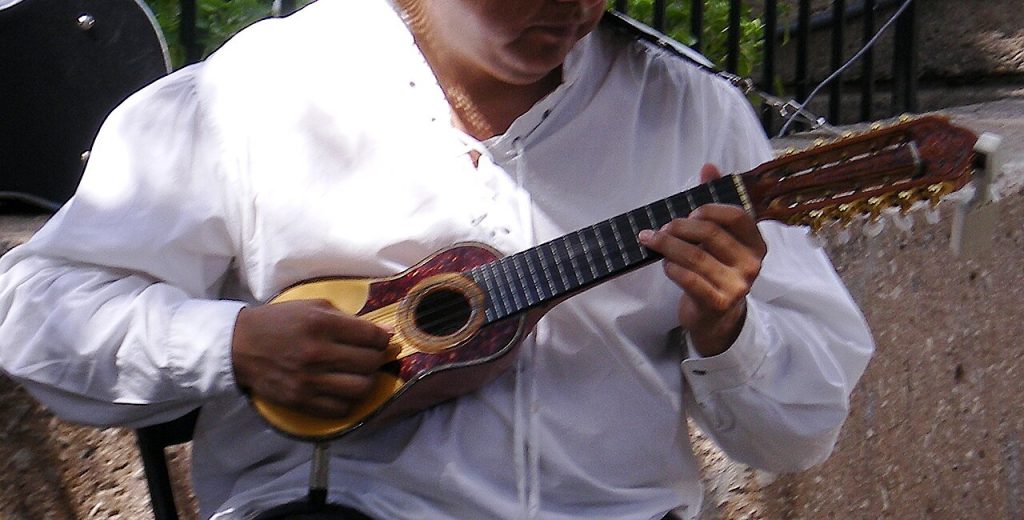 charango peru