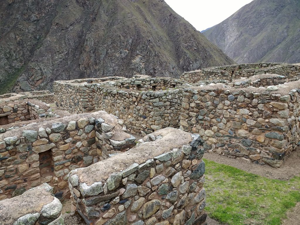 Huillca Raccay, a ruin on the Inca Trail