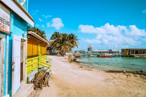 Read more about the article Mayan Mystique and Caribbean Whispers: My 14-Day Odyssey through Guatemala, Belize, and Mexico
