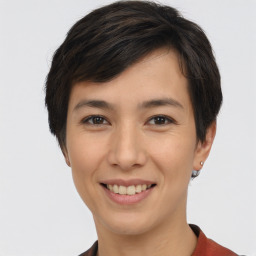 Chichi Rose headshot