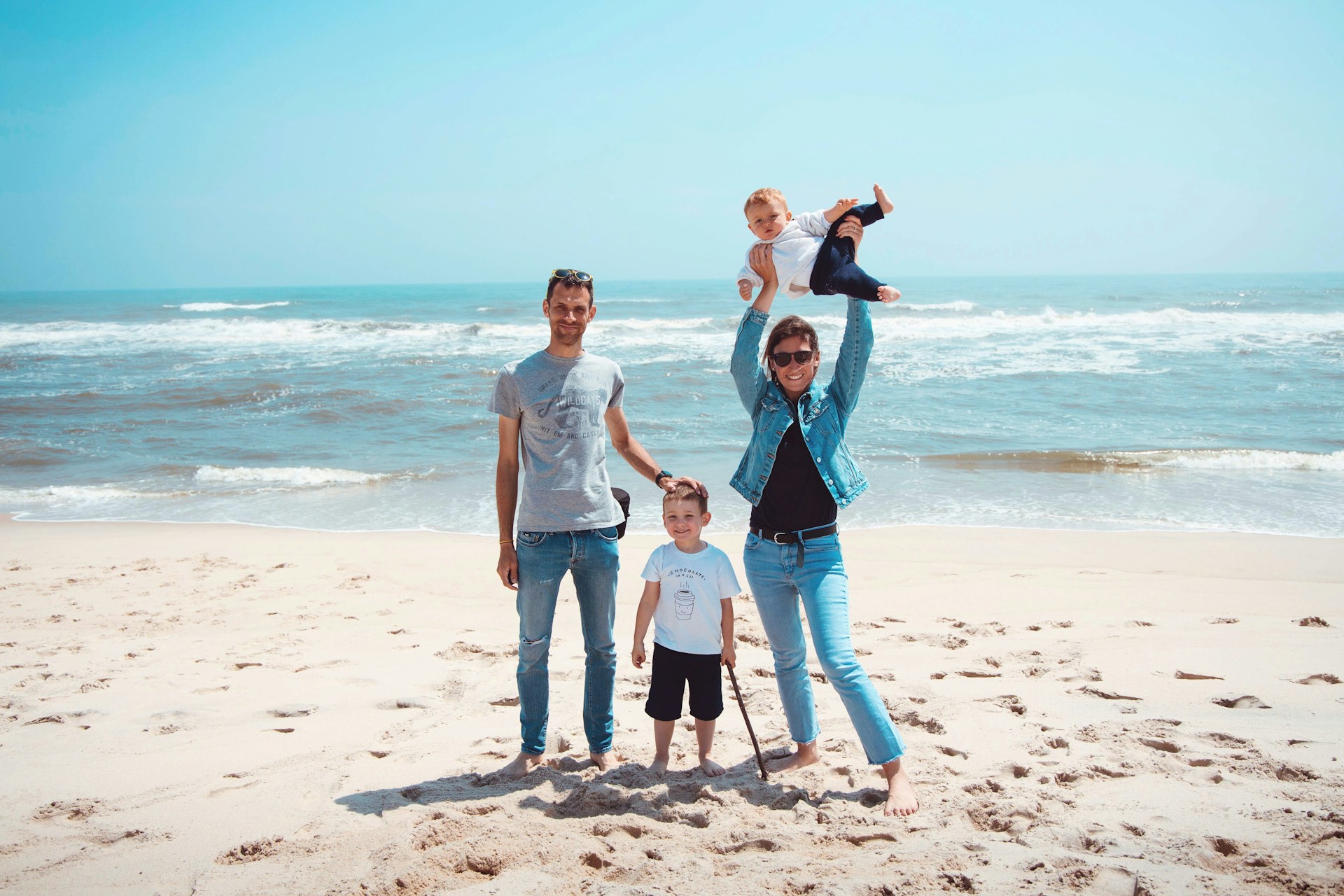 You are currently viewing 11 Affordable Family Vacation Spots: Cheap Travel Ideas