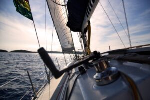 Read more about the article Solo Sailing Tips: How to Stay Safe on the Open Sea