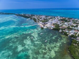 Read more about the article Discovering Caye Caulker: A Slice of Belizean Paradise