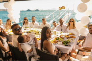 Read more about the article Why You Should Take a Bosphorus Dinner Cruise: Discover the Magic of Turkish Cuisine