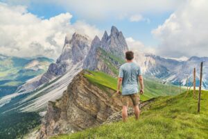 Read more about the article Exploring the World with Purpose: Tips for Adventurous and Sustainable Travel