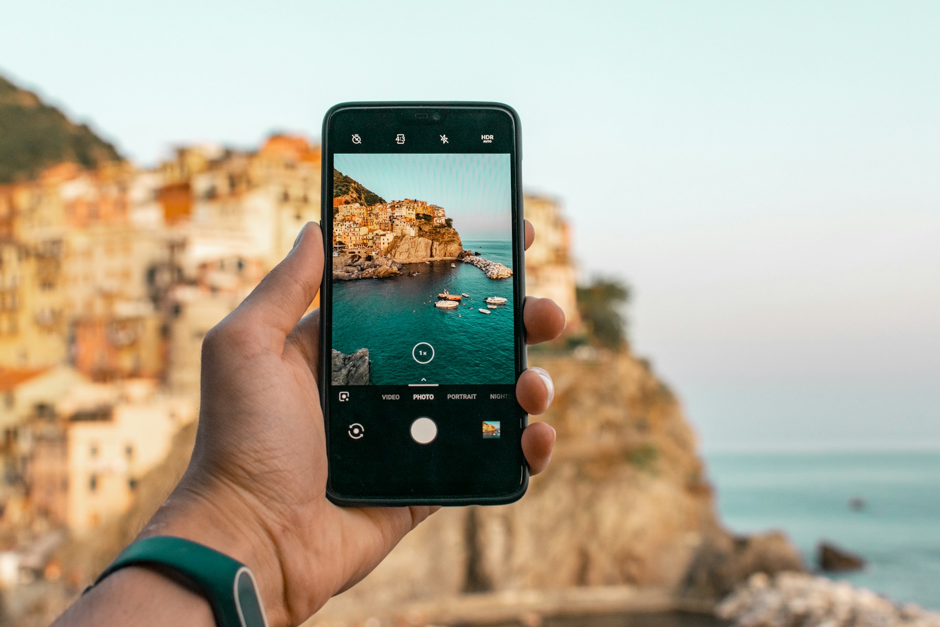 You are currently viewing 5 Essential Tips for Taking Photos During Your Vacation Abroad