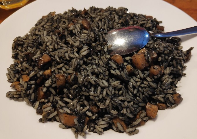 black risotto