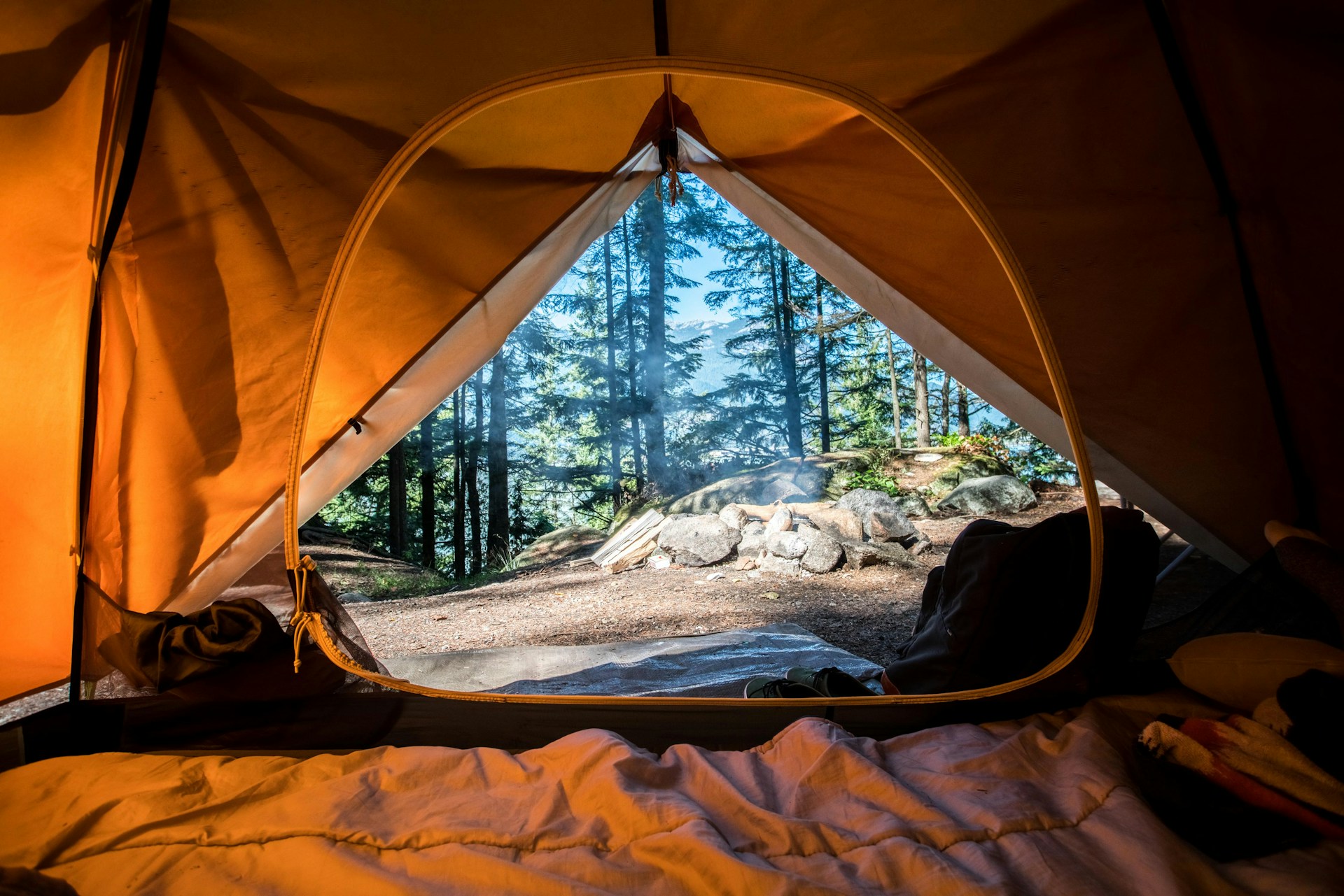 You are currently viewing Outdoor Camping Tips: Why Inflatable Tents are a Game-Changer