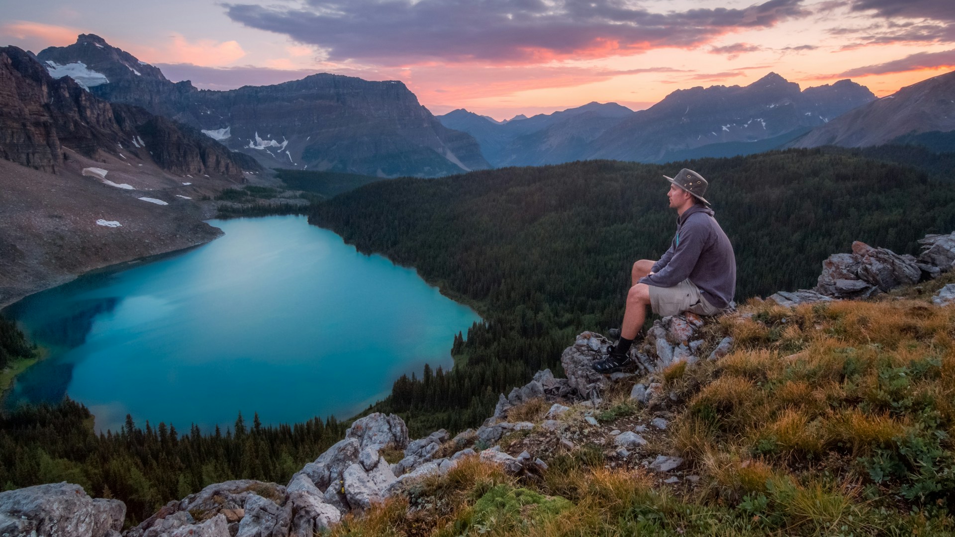 You are currently viewing The Ultimate Guide to Wilderness Travel: Essential Skills and Tools for Off-the-Grid Adventures