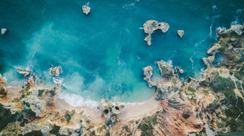 Praia do Camilo, Lagos, Portugal overhead