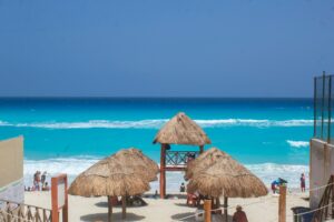 Read more about the article Building Bucket-List Bonding: How Catamaran Charters Turn Groups Into Teams in Cancun
