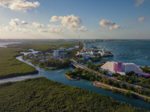 Read more about the article Destination Wedding Tips: Group Rates on Cancun Resorts and Smile Makeovers