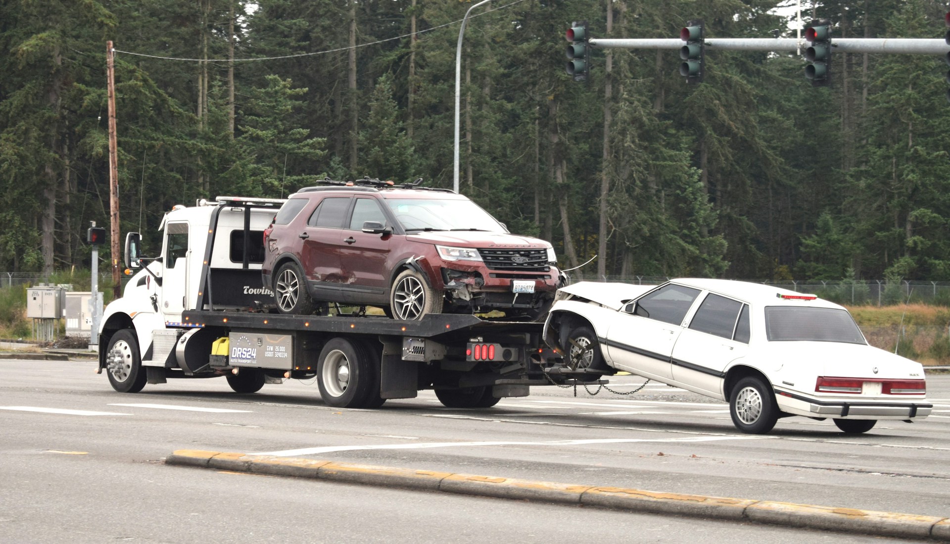 You are currently viewing Road Trip Tips: How to Prepare Your Vehicle for a Long Distance Tow