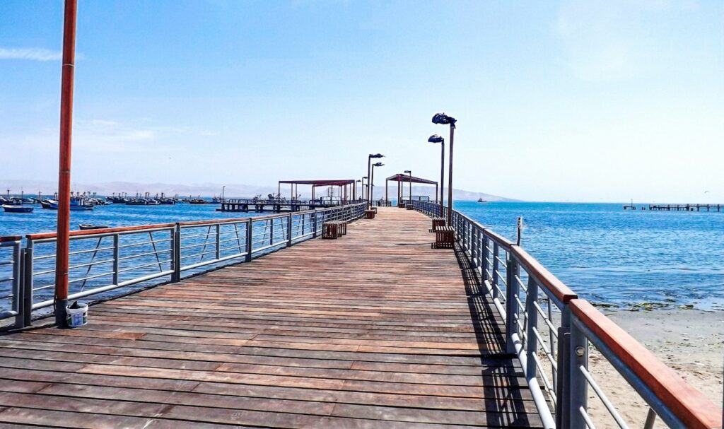dock in paracas