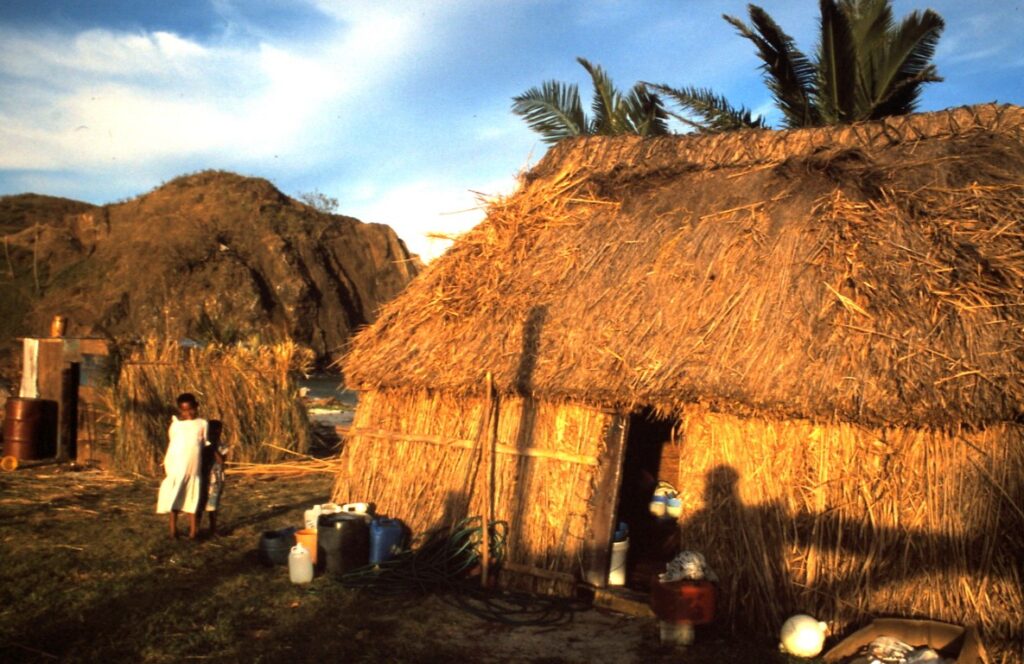 straw hut fiji yasawa