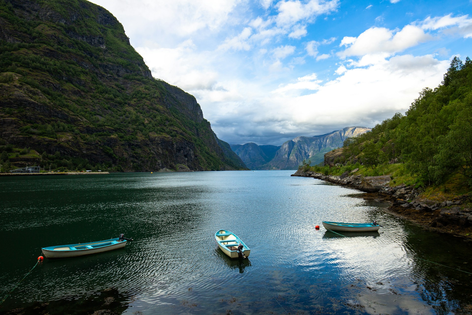 Read more about the article What to Do in Flam on a Cruise Stop: A Local-Style Guide Most Tourists Miss